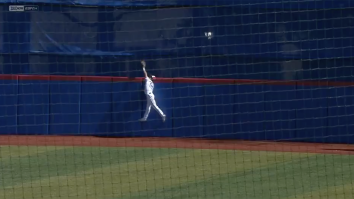 Bizarre Scene Unfolds After Kansas Outfielder Fools Everybody By Pretending To Rob A Home Run