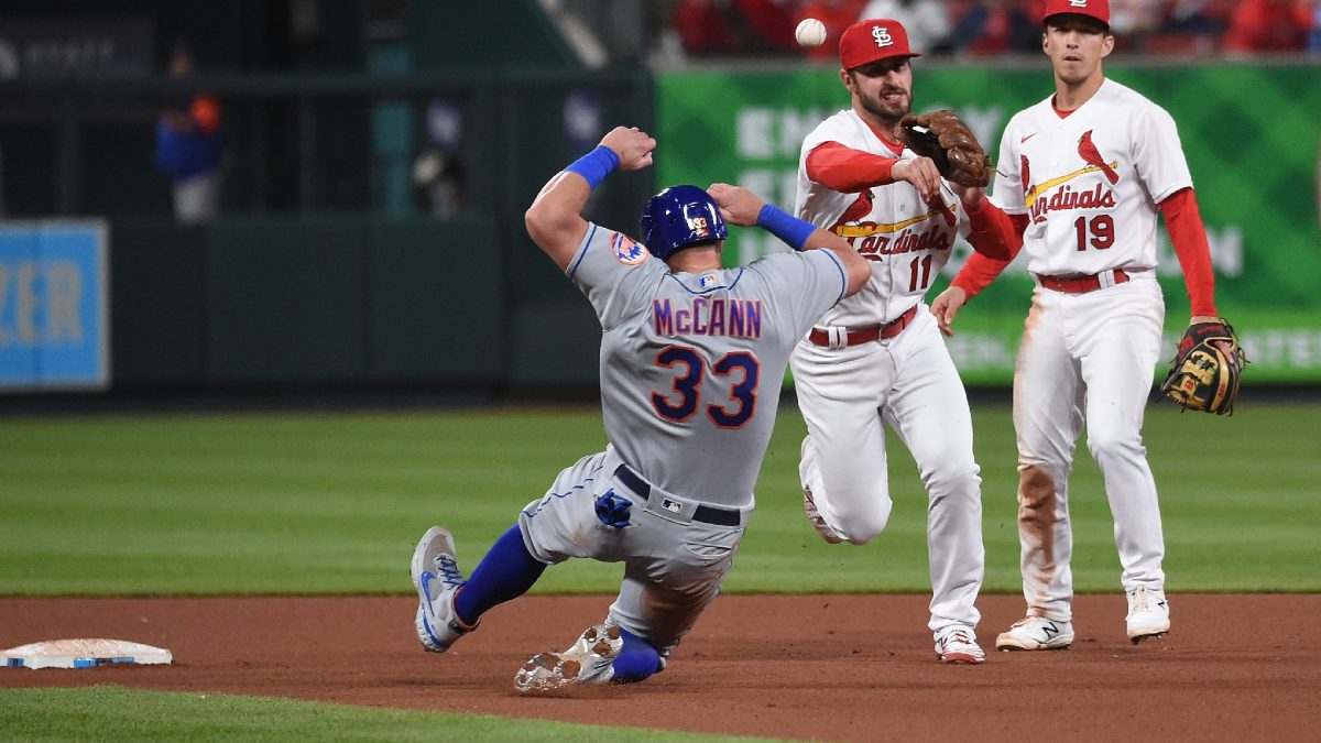 St. Louis Cardinals' Nolan Arenado buzzed by frustrated New York Mets,  sparking benches-clearing incident - ESPN