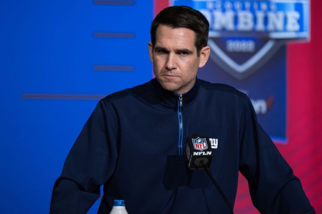 new-york-giants-actively-looking-to-make-shocking-trade