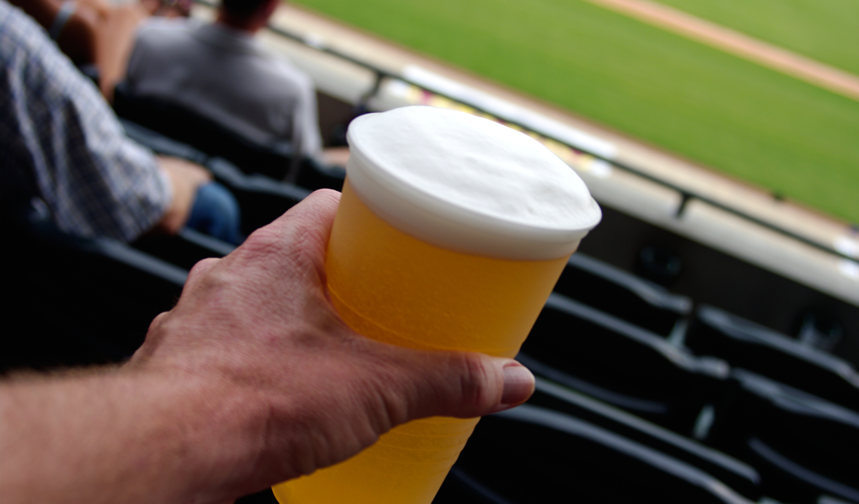 How do Diamondbacks' beer prices stack up with the MLB?