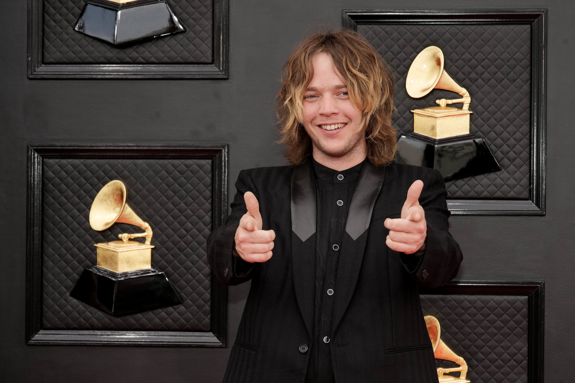 Billy Strings Did A Red Carpet Interview At The Grammys And The Memes ...