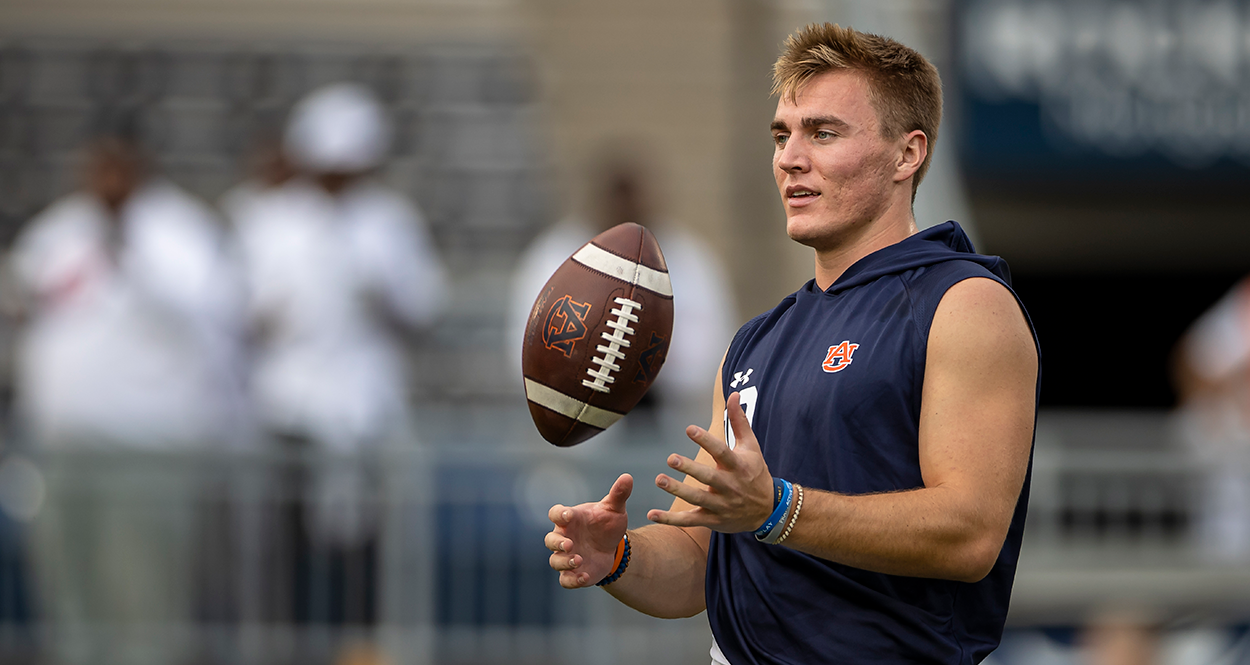 Bo Nix Entering The Transfer Portal Raises Important Questions About NIL