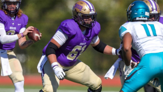 USC Offensive Lineman Cooper Lovelace Goes Viral For Doing A Full Split At 6-Foot-5, 320 Pounds