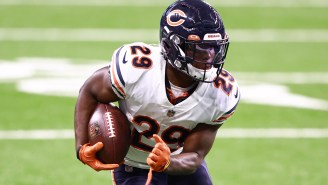 Tarik Cohen Appears To Suffer Serious Leg Injury During Instagram Live Workout