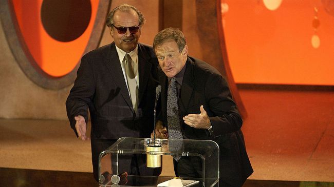 Robin Williams Accepts Critics Choice Award For Jack Nicholson (Video)
