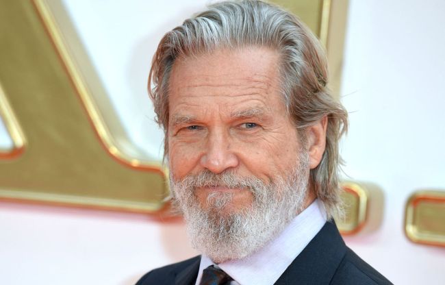 Jeff Bridges Says He Almost Died From COVID While Undergoing Chemo