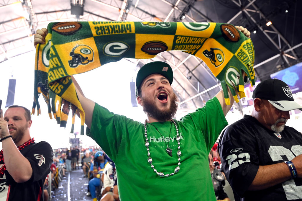 NFL Insider Links Green Bay Packers To Big Names At Wide Receiver