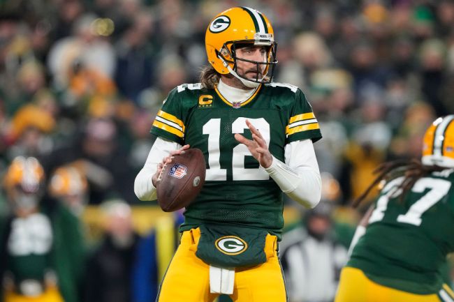 nfl-insider-makes-bold-prediction-aaron-rodgers-future