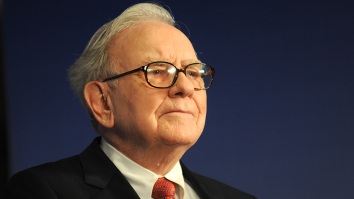 Warren Buffett Says He Wouldn’t Pay $25 For All The Bitcoin In The World, Makes Crypto Community Very Upset