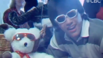Unearthed Footage Of Keanu Reeves Reporting On A 1984 Teddy Bear Convention Is Surreal