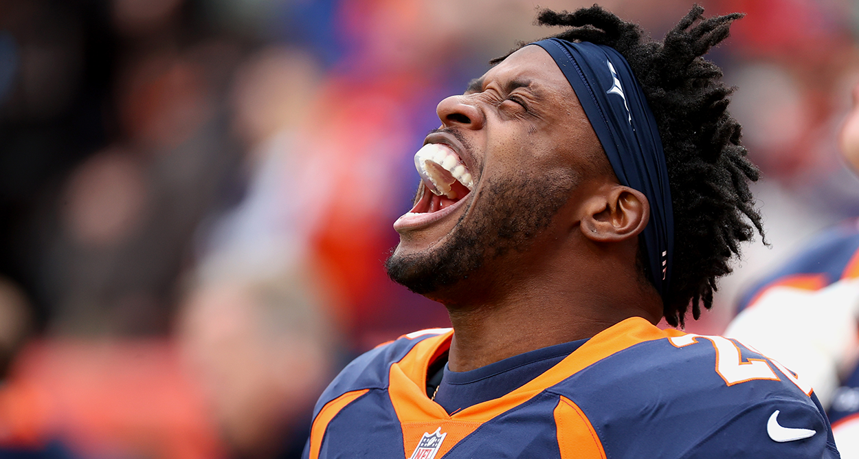 Denver Broncos running back Melvin Gordon III (25) takes part in drills  during the NFL team's practice at the Broncos' headquarters Monday, June  13, 2022, in Centennial, Colo. (AP Photo/David Zalubowski Stock