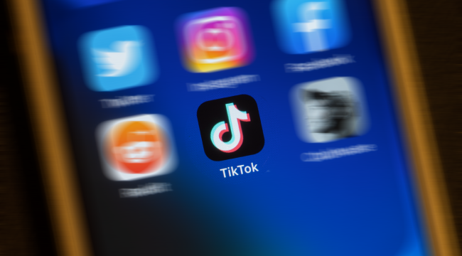 FCC Commissioner Demands Apple Google Remove TikTok From Stores