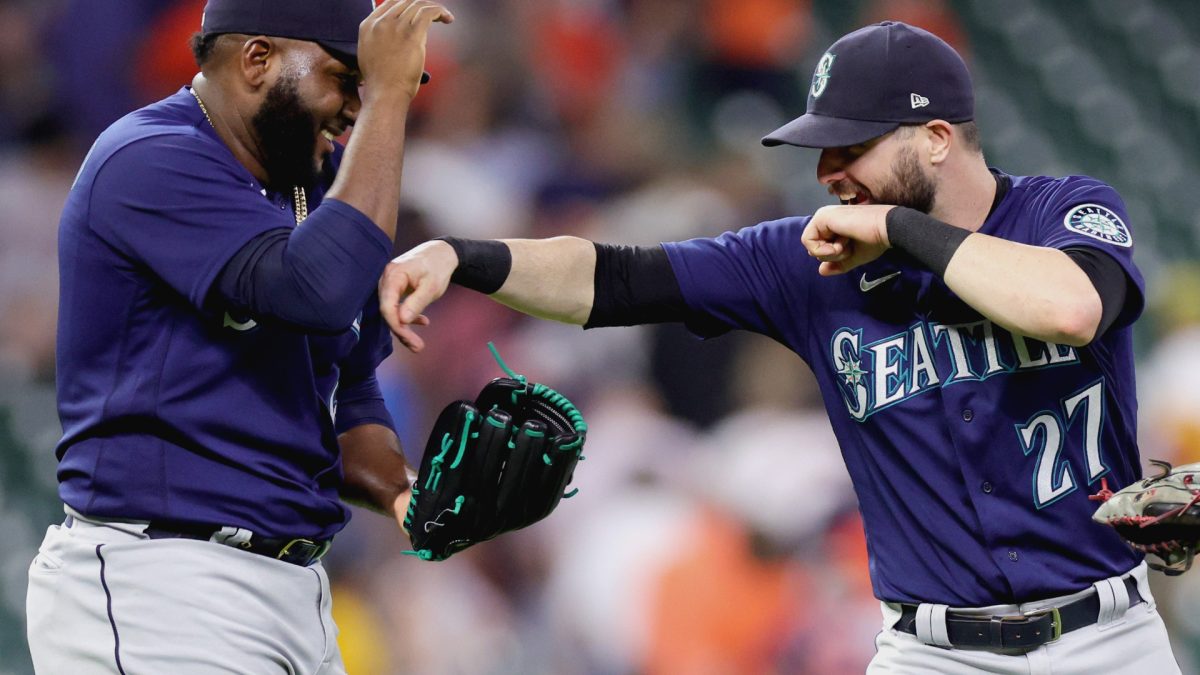 Fan Goes Viral For Buying Jesse Winker A Pizza After He Started A Brawl