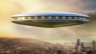 UFO Caught On Camera During Queen’s Platinum Jubilee Parade Spawns Numerous Theories Online