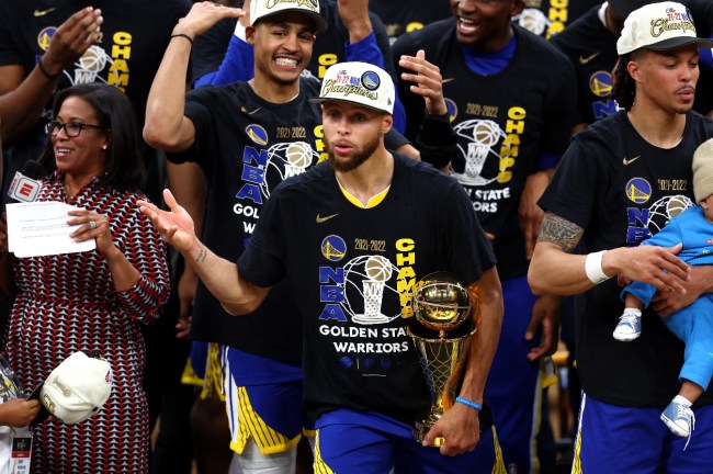 Stephen Curry Shows Up To Warriors Title Parade With Sweet Necklace