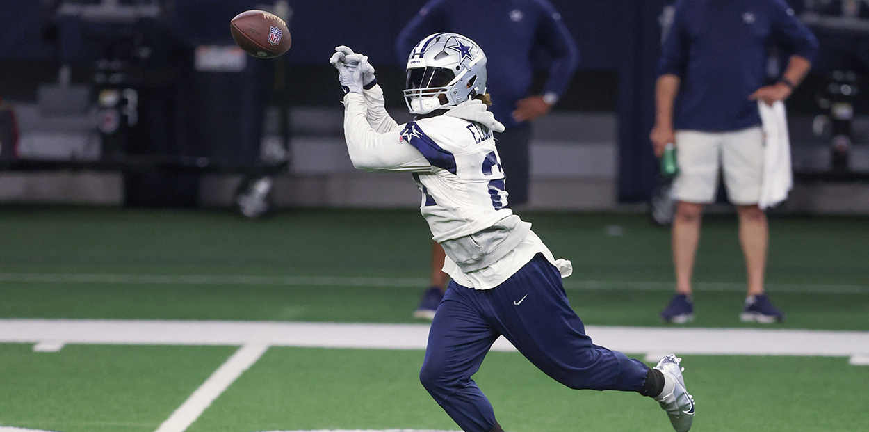Ezekiel Elliott Is Out To Prove His Haters Wrong In New Futuristic Helmet