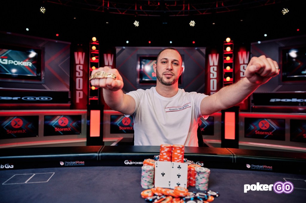 Watch This Poker Player Turns $400 Into $414K With Massive World Series Of Poker Win