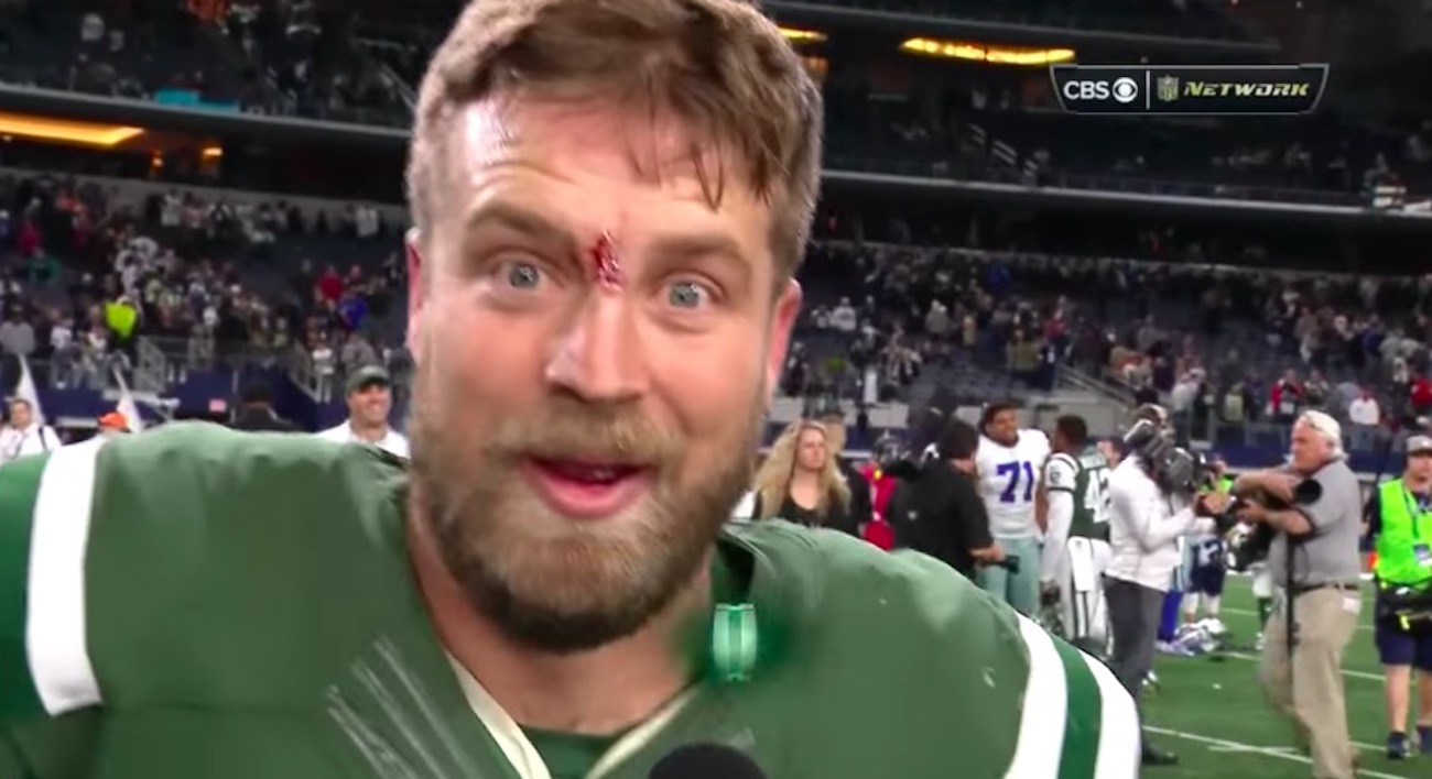 NFL World Reacts To The Epic Ryan Fitzpatrick Video - The Spun: What's  Trending In The Sports World Today