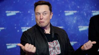 Elon Musk Responds To Twitter Potentially Suing Him For Backing Out Of Deal By Doing What He Does Best: Memes