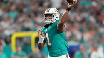 Tua Tagovailoa Is Enjoying The Support He’s Been Getting From Tyreek Hill