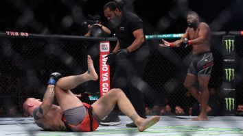 UFC Fight Night: Blaydes Vs Aspinall Ends In Disappointment As Aspinall Suffers Bizarre Injury