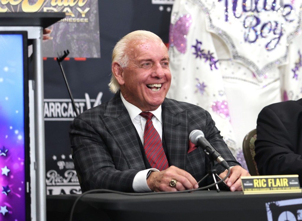 Ric Flair Goes To Titans Training Camp And Discovers Derrick Henry's Got That Dawg In Him