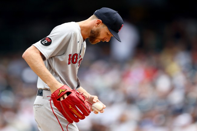 Chris Sale Gives NSFW Response After Suffering Broken Finger