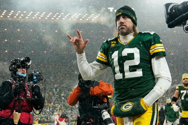 aaron-rodgers-discusses-his-use-of-psychedelics