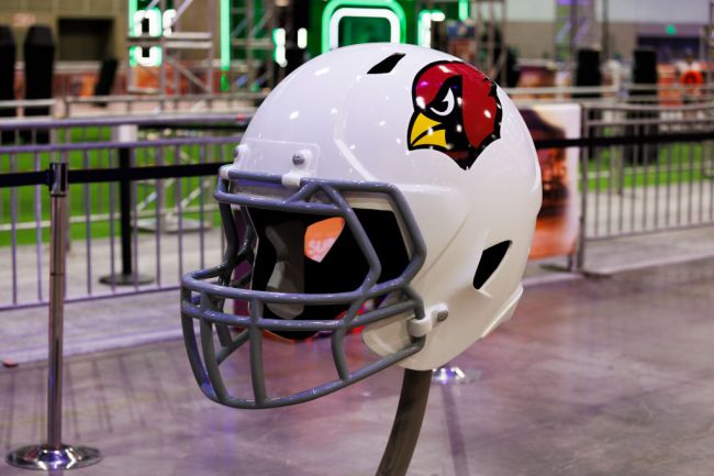 arizona-cardinals-star-reportedly-arrested-this-morning