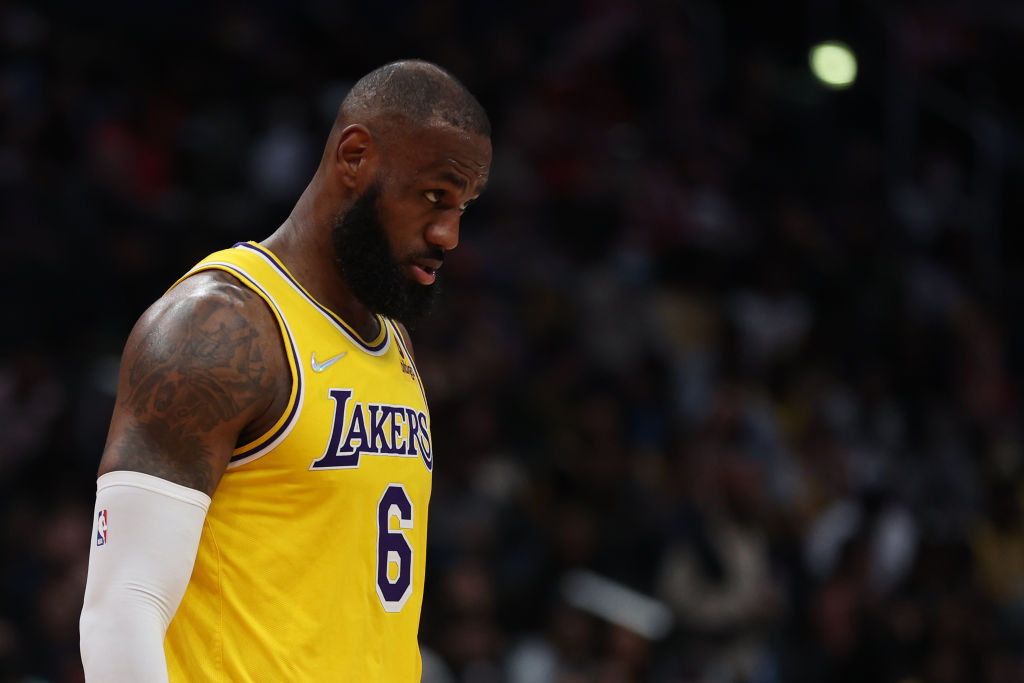 LeBron James, Lakers Agree to 2-Year, $97.1M Contract Extension