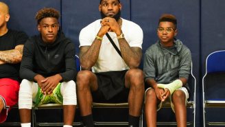 NBA Fans Are In Awe After Seeing LeBron And His Sons Have A Dunk Contest At Lakers Facility