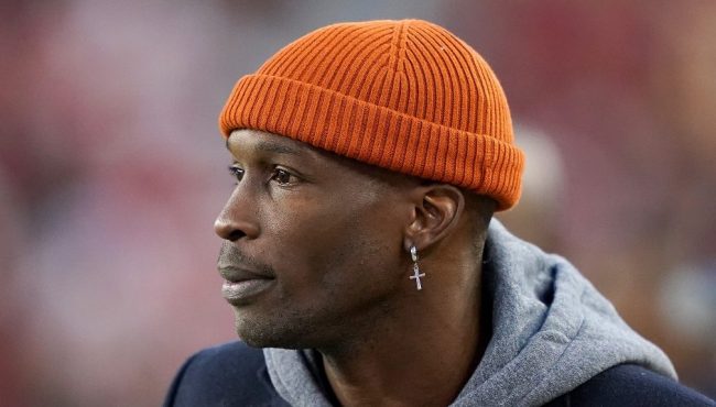 Chad Ochocinco's $1,000 Tip For A Server Included An All-Time Message