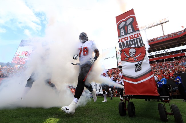 The Buccaneers Suffer Another Injury On The OL And Fans Can't Believe It