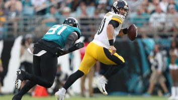 The Pittsburgh Steelers Are Reportedly Close To Name A Surprising Starter In Their Quarterback Competition