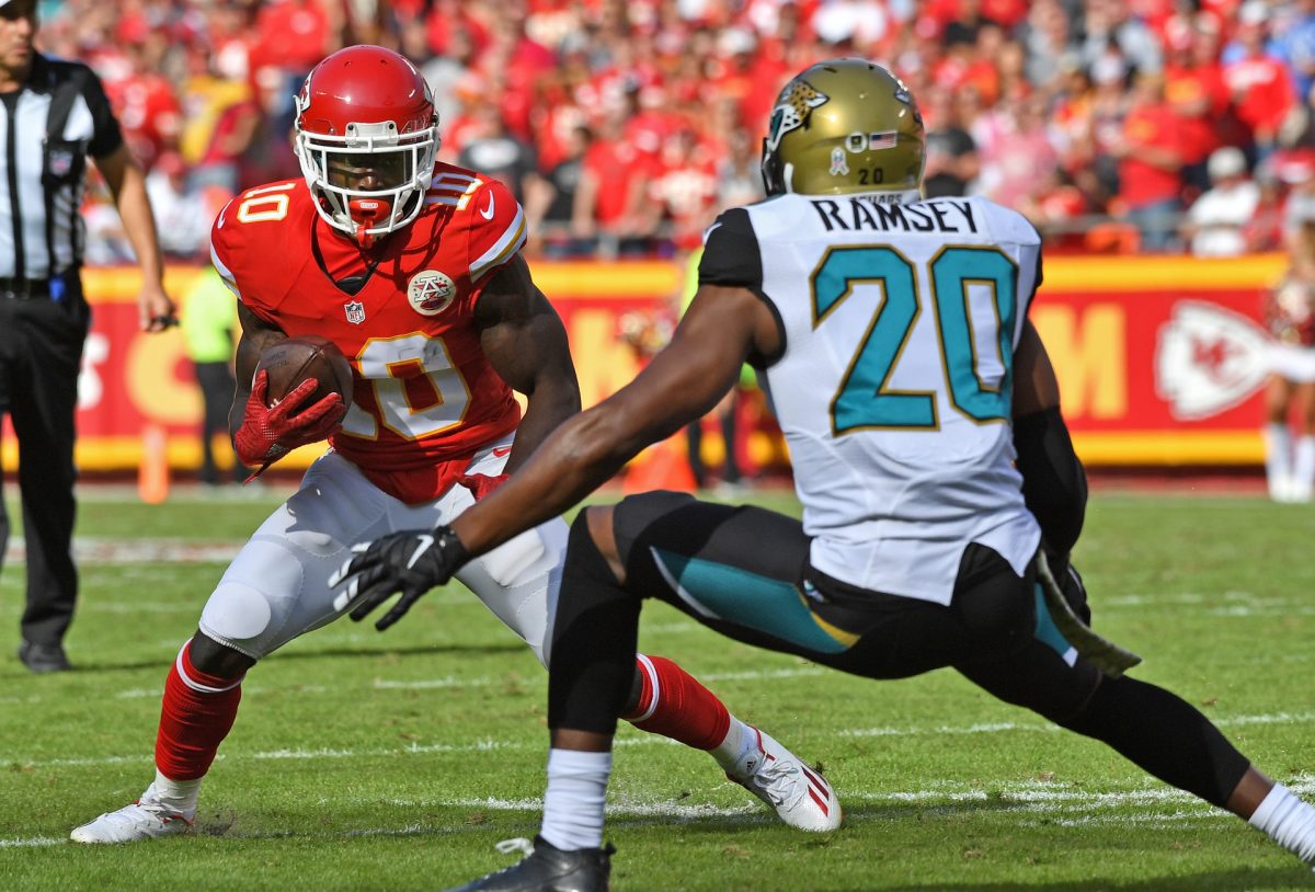 Tyreek Hill Says He Would Fight Jalen Ramsey in Boxing Match