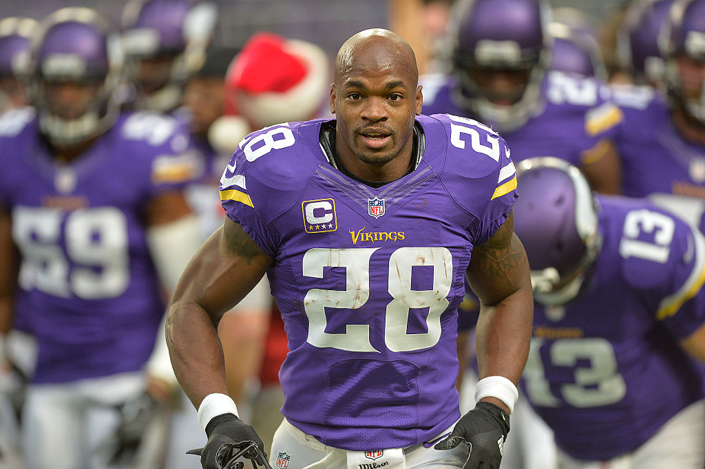 Le'Veon Bell, Adrian Peterson Show Off Hands At Boxing Workout In L.A.