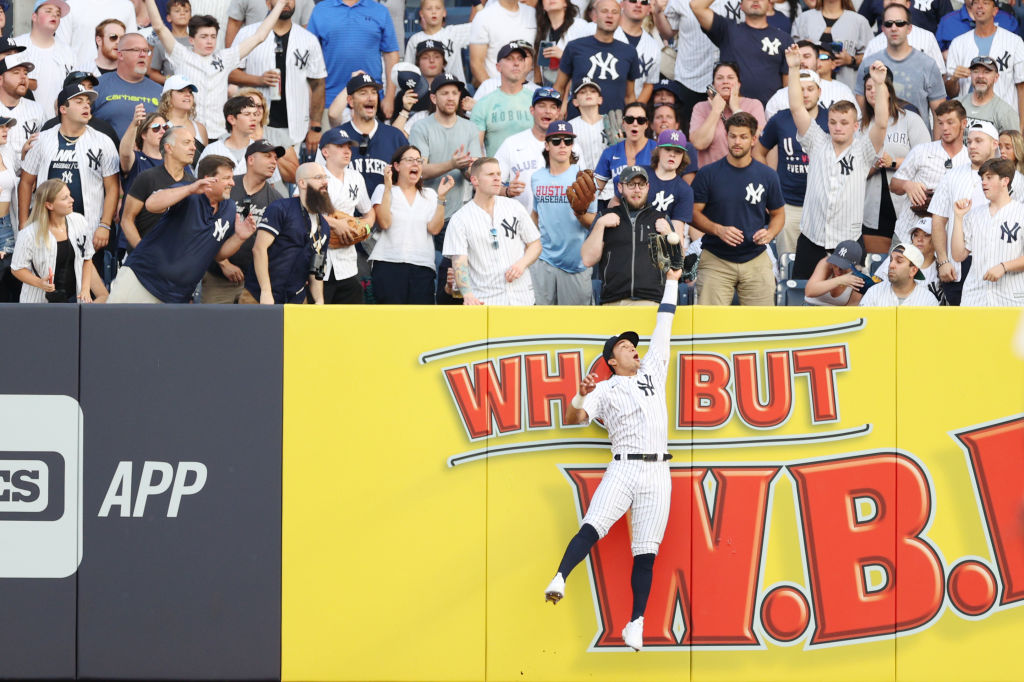 Friday Night Baseball: Yankees rookie Oswaldo Cabrera robs home run on  first pitch of the game 