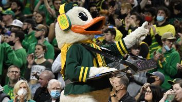 Top-10 2023 College Basketball Recruit Recommits To Oregon After Decommitting From Oregon In June