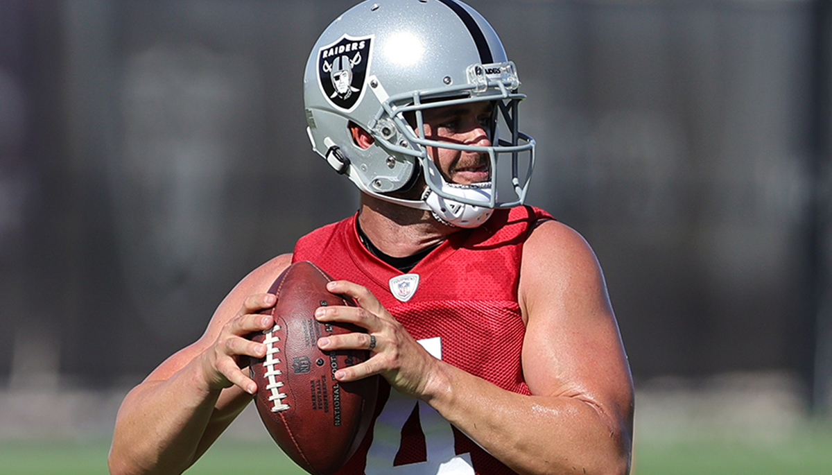 Derek Carr mic'd up at 2022 Training Camp: 'My pink jersey has