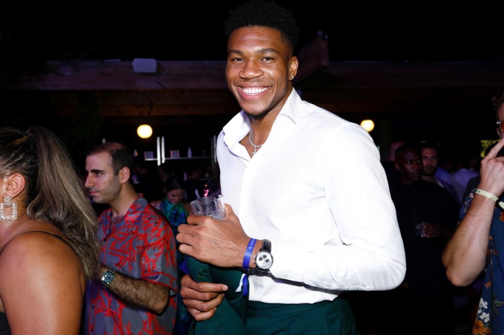 Giannis Antetokounmpo Stuns NBA Fans By Praising The Chicago Bulls And Saying He'd Love To Play For Them Some Day