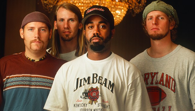 Hootie & The Blowfish Perform At Tiny BBQ Joint In Unearthed Video