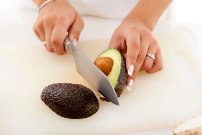 Why yo should never use a metal knife to cut avocados – it makes them brown faster according to science.