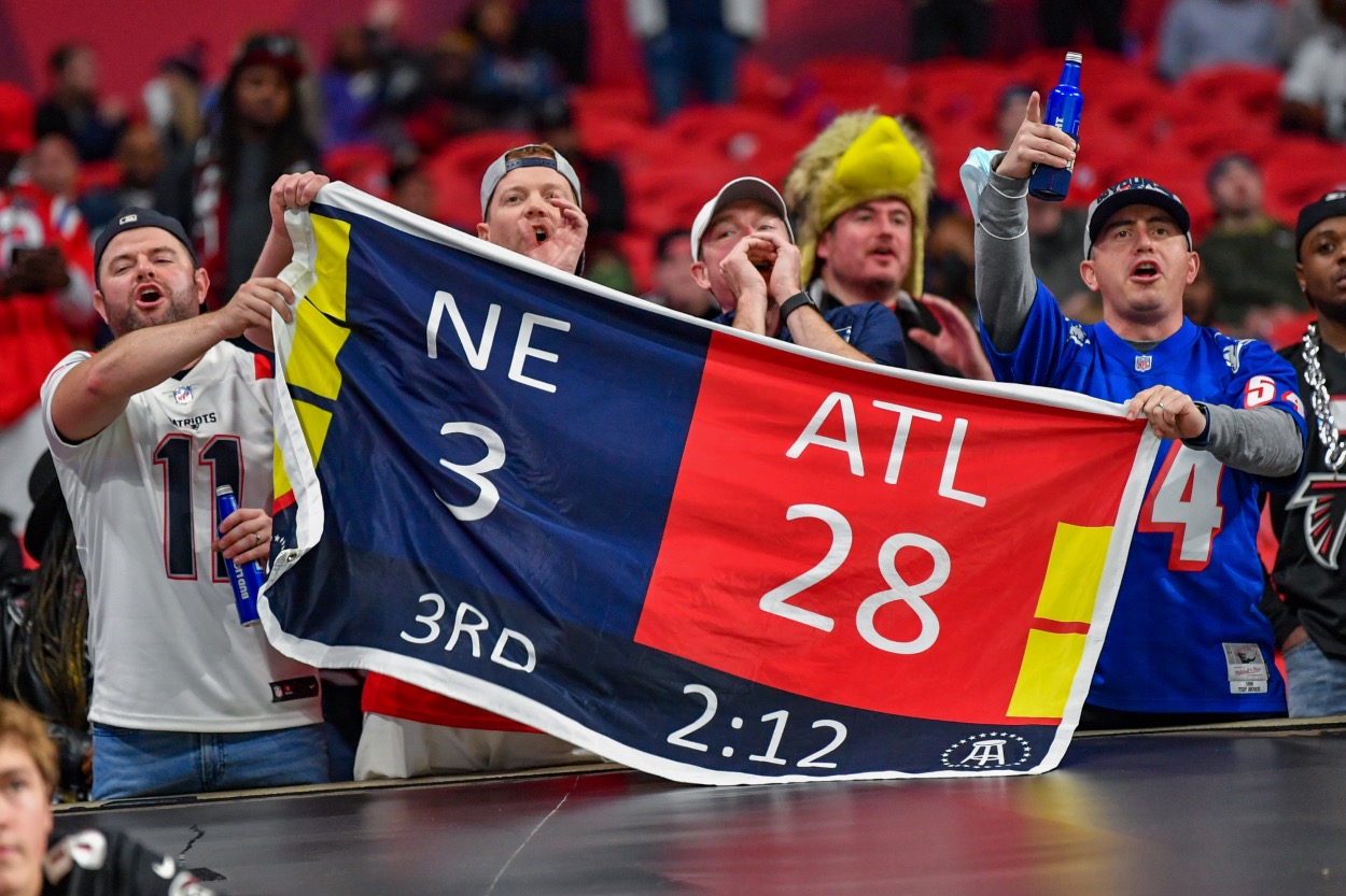 LOOK: Patriots use Gillette Stadium scoreboard to viciously troll the  Falcons 