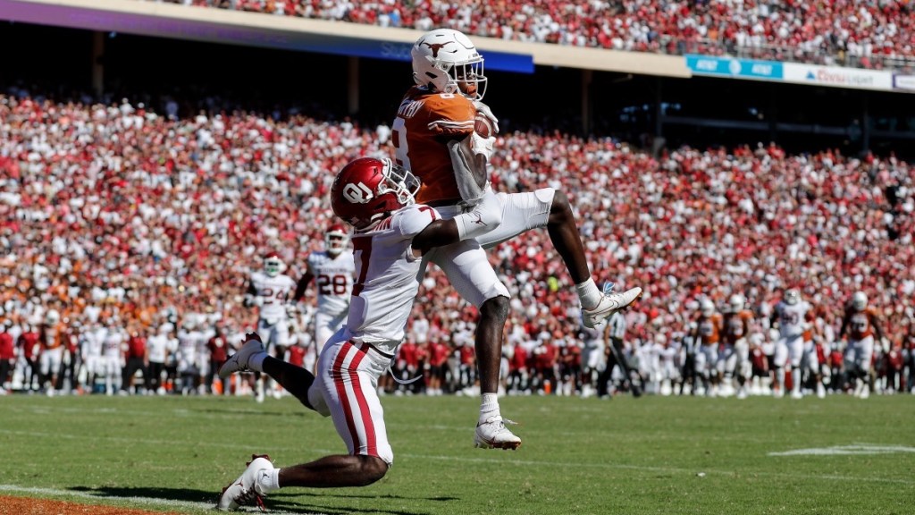 Report: Texas And Oklahoma Could Bolt For SEC Earlier Than Expected After Recent Big 12 News
