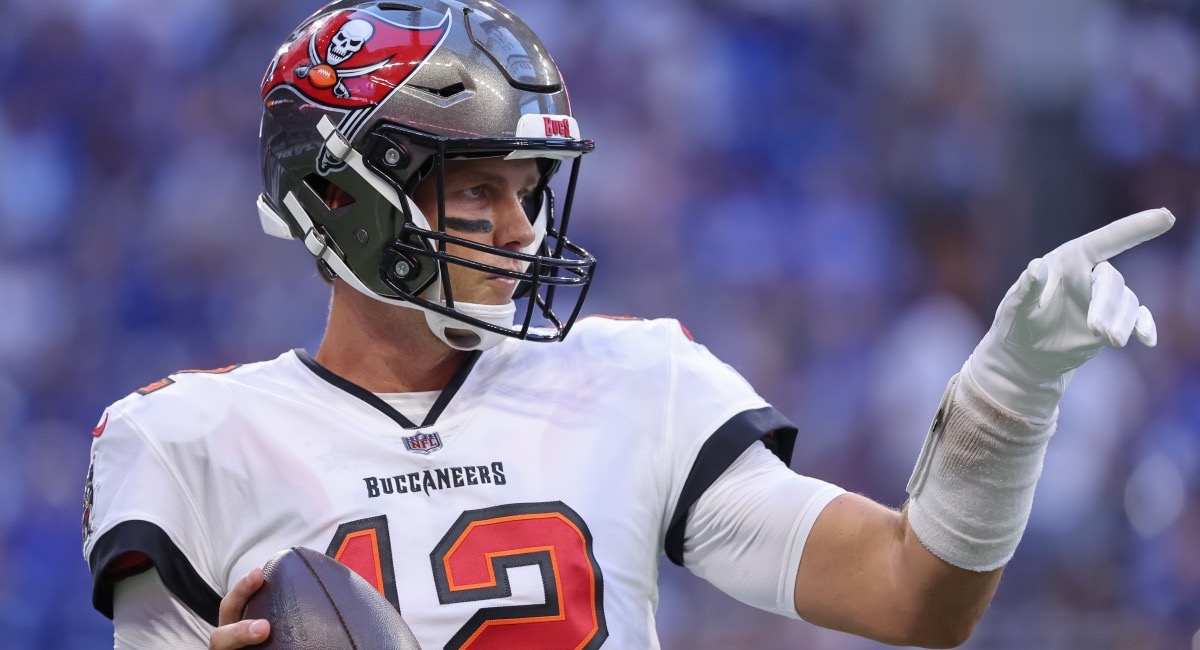 1 Tom Brady (QB, Buccaneers)  Top 100 Players in 2022 