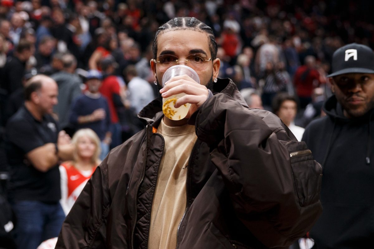 Drake has lost over £2million betting on UFC fights this year with 'curse'  seemingly real - Daily Star