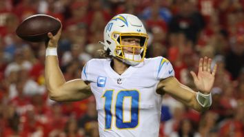NFL Fans React To Justin Herbert Considering ‘Pain-Killing Injection’ 2 Years After Tyrod Taylor Incident