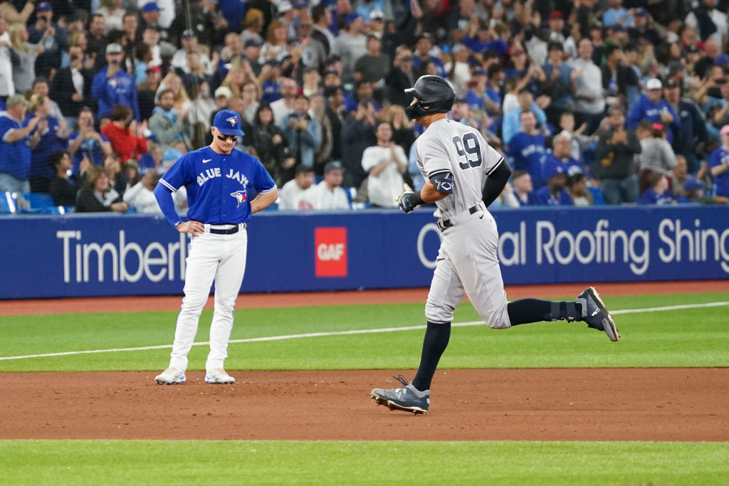 Wife Of Blue Jays Bullpen Coach Reacts To Him Giving Back Aaron Judge