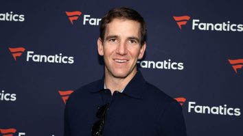 Eli Manning Is The Coolest Guy Ever After Being Caught Casually Watching The Giants-Panthers Game With Fans