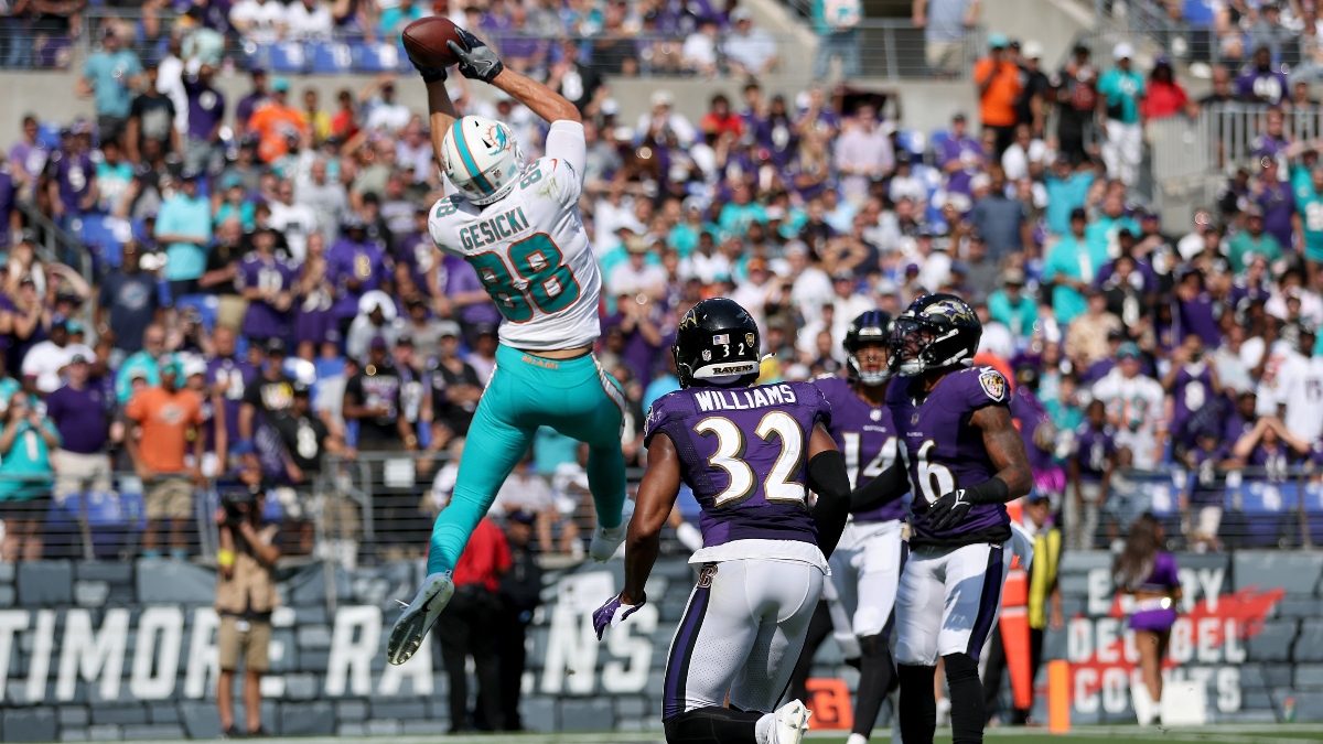 Dolphins TE Mike Gesicki mocked for ridiculous griddy celebration